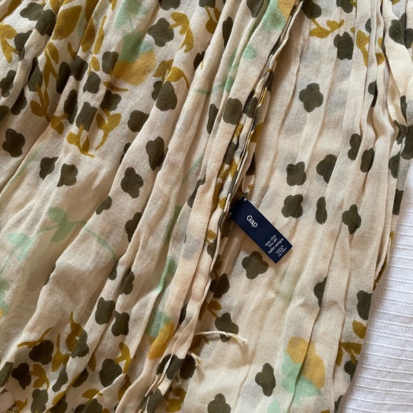 Long scarf - Picture 5 of 5